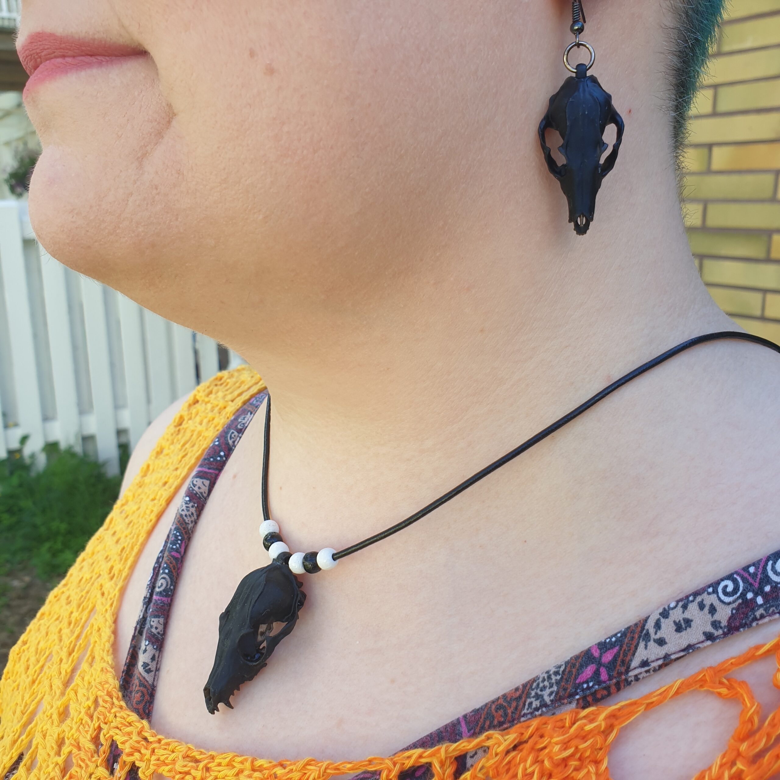 Wolf Skull Necklace and Earring-set Black - Image 4