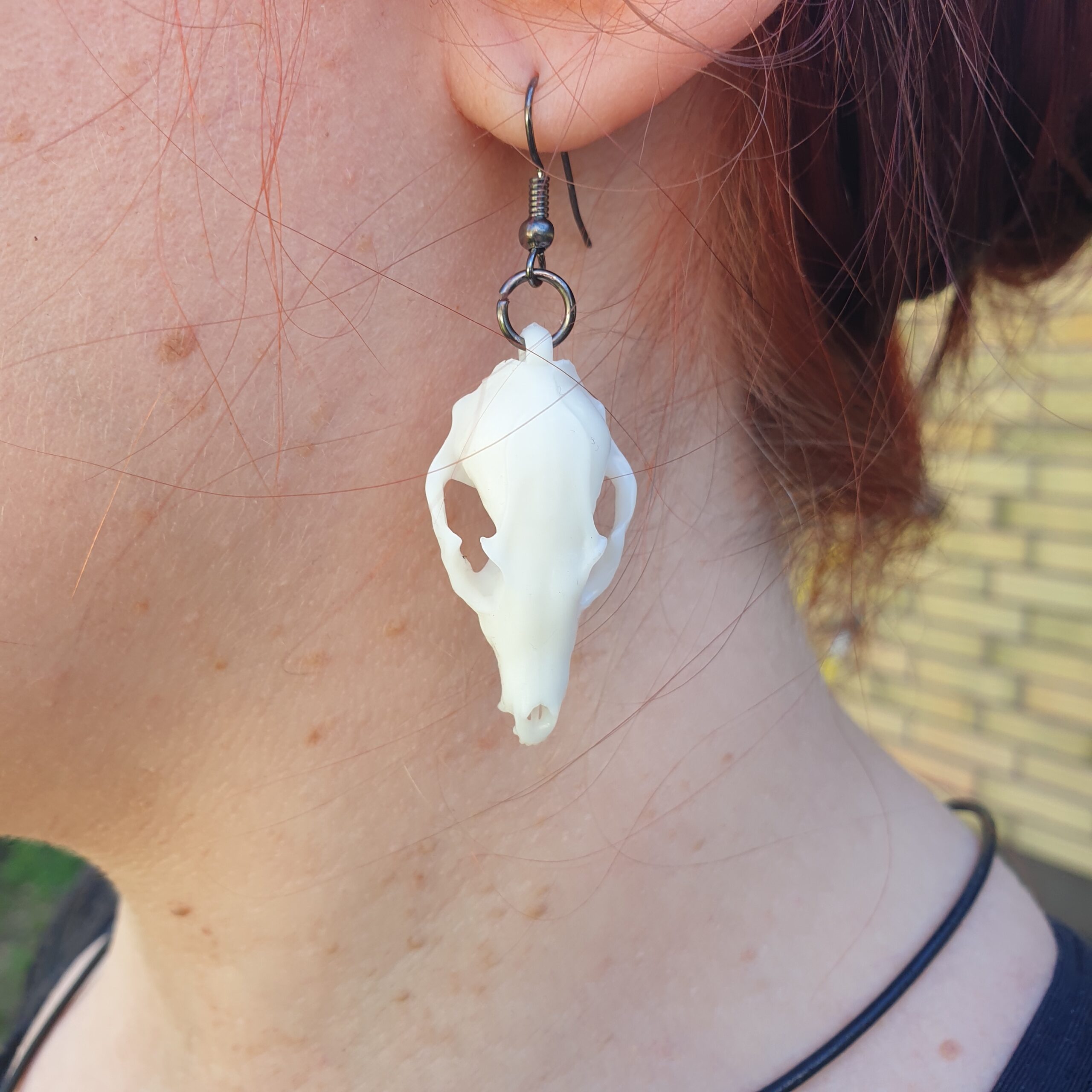 Wolf Skull Necklace and Earring-set White - Image 2