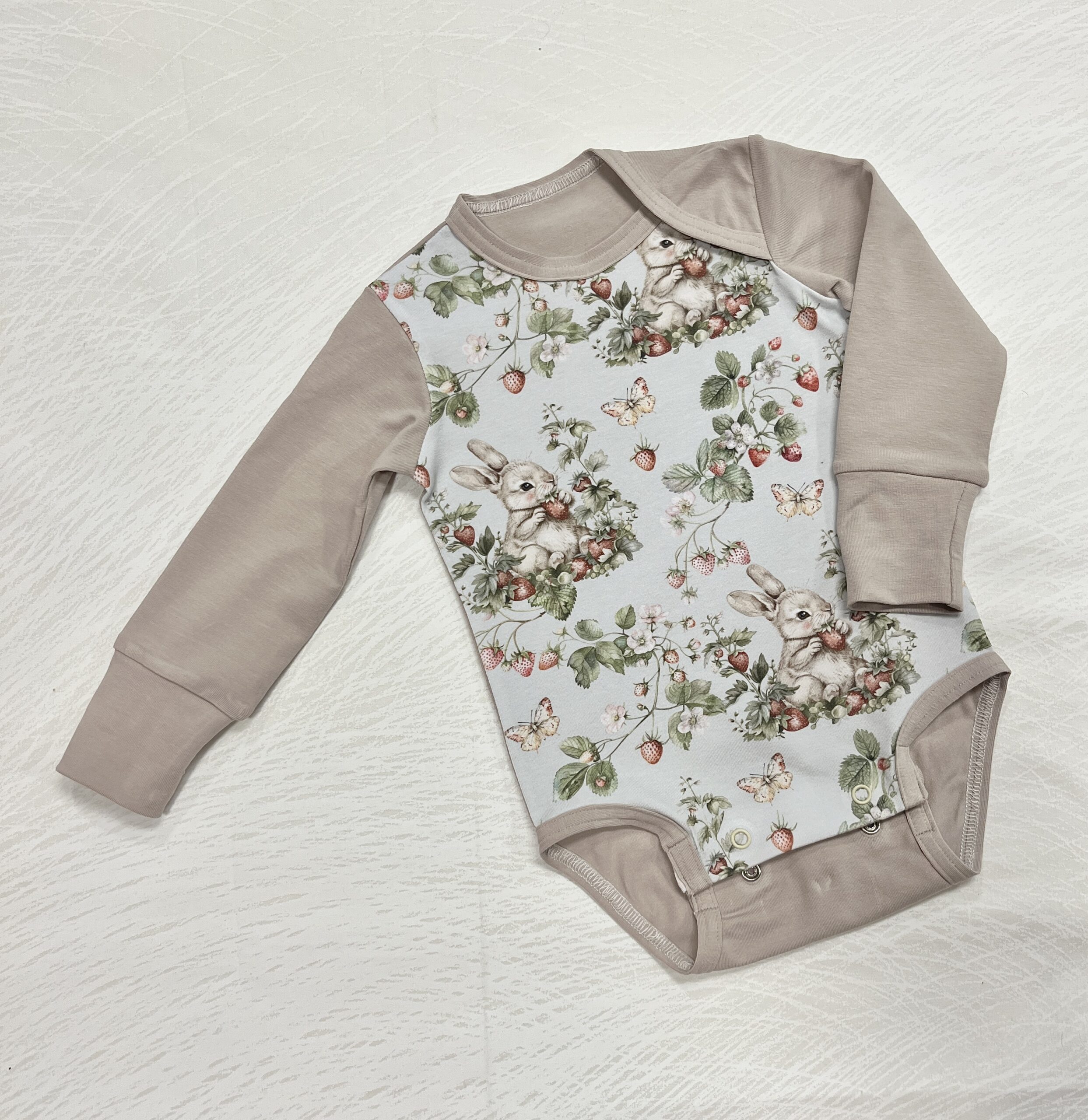 Vauvan body 62/68cm - Image 3