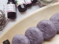 Kiinteä shampoo "Nokkonen ja syreeni"