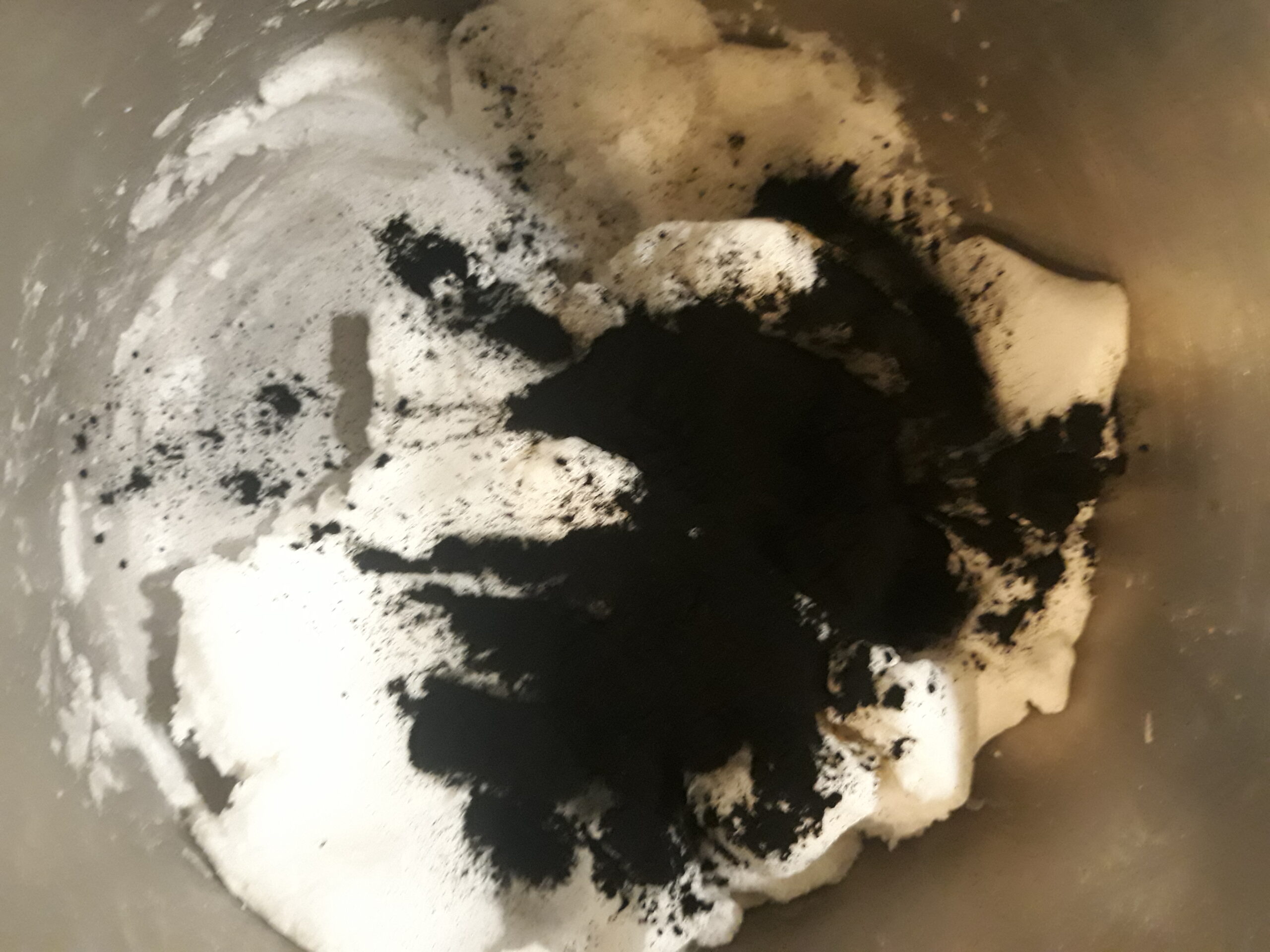 Kiinteä shampoo "Kookos ja hiili" - Image 4