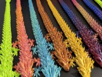 DRAGONIX - "Pentti" Fidget Lohikäärme 46 cm (metallihohto)