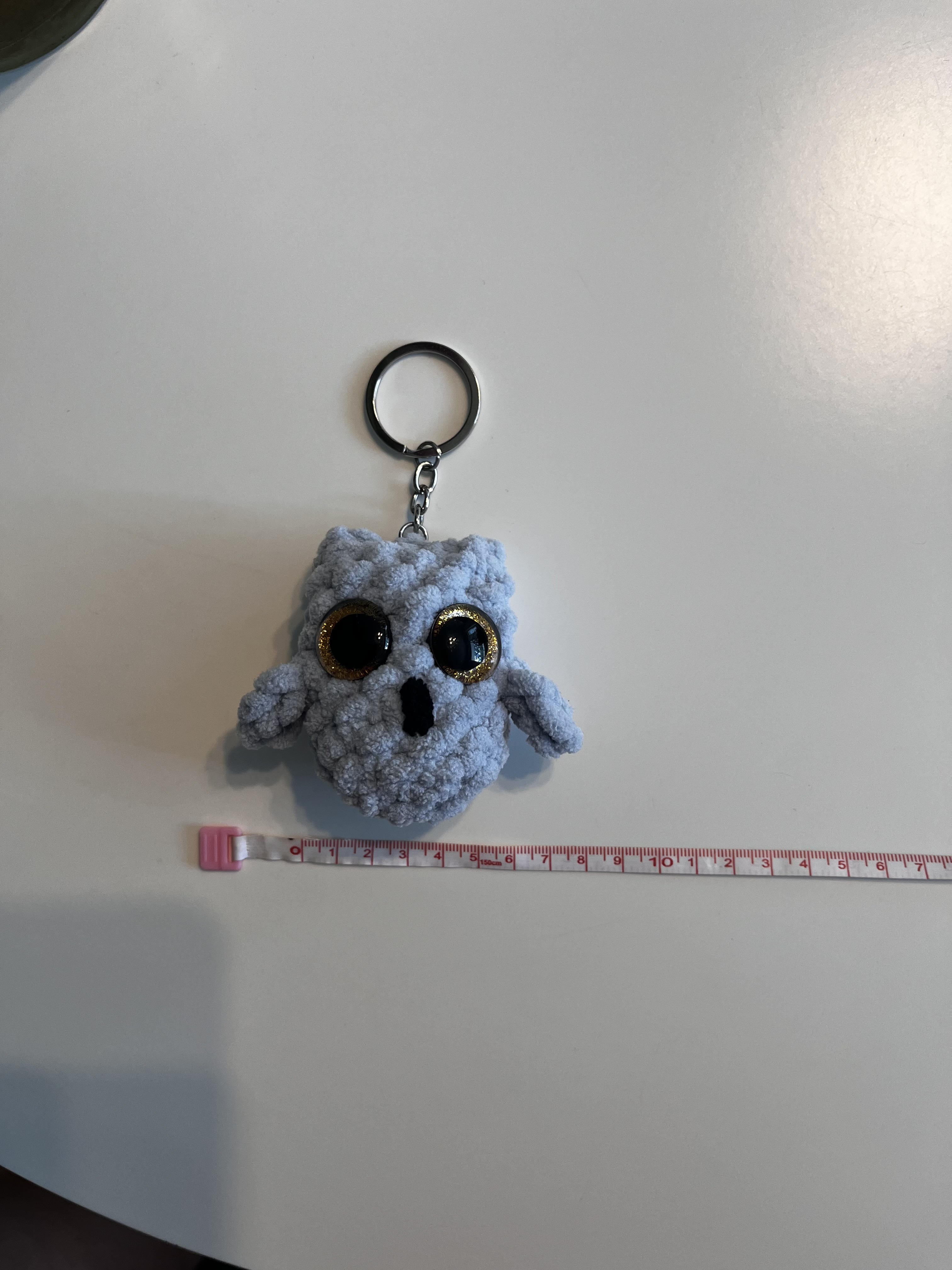 Käsintehty pehmo-pöllöavaimenperä – Harmaa - Image 4